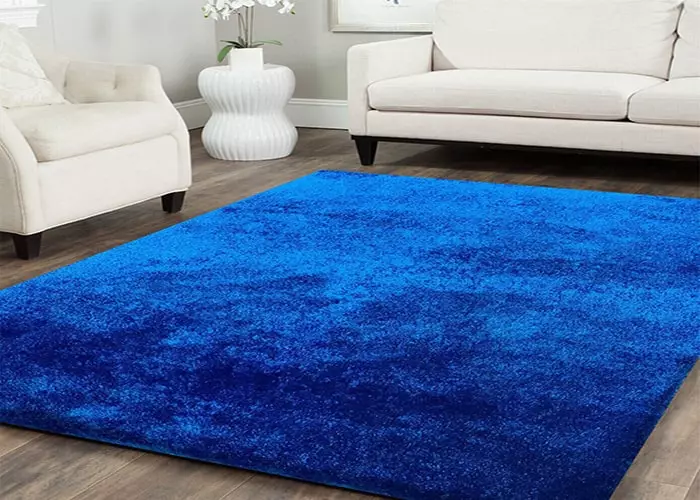 فرش سرمه ای با مبل کرم-فرش بهراد