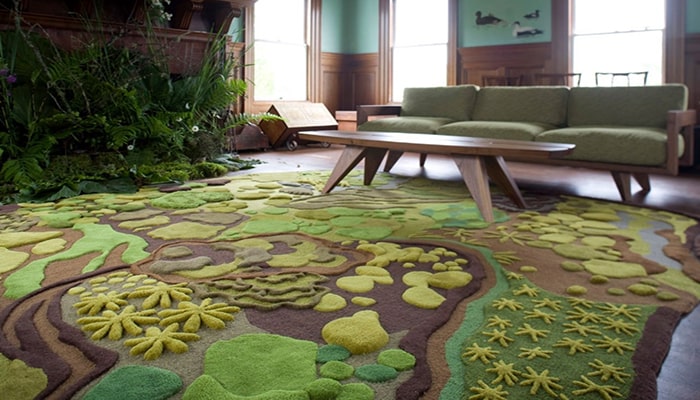 فرش قهوه ای با موبل سبز